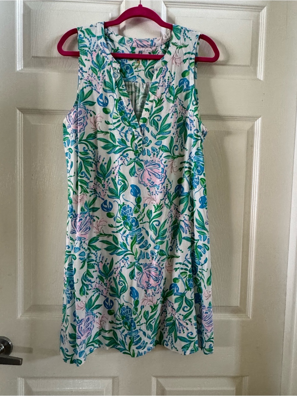 Lilly Pulitzer Sleeveless Dev dress in resort white in just a pinch print size L